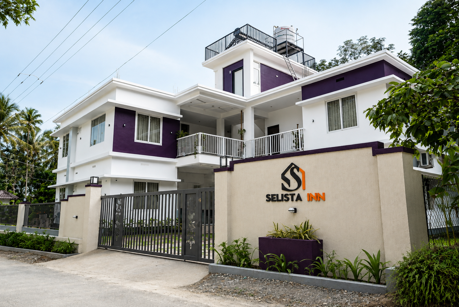 Selista Inn Building View
